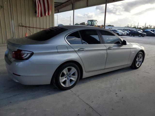BMW 528i 2011 5-Series