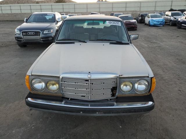 Mercedes-Benz 240 1982 D