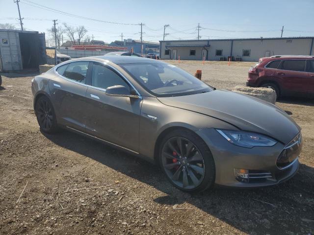 Tesla Model S 2015 