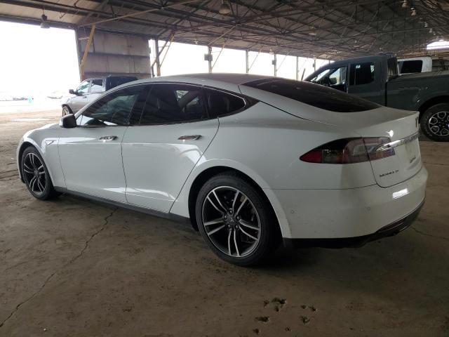 Tesla Model S 2015 