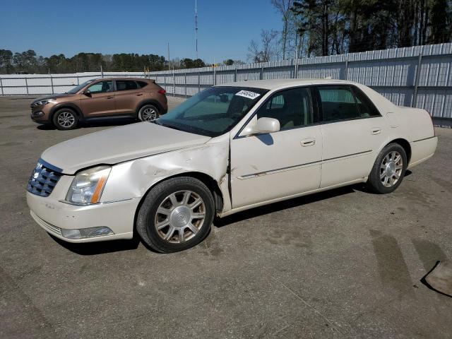 Cadillac DTS 2010 Base