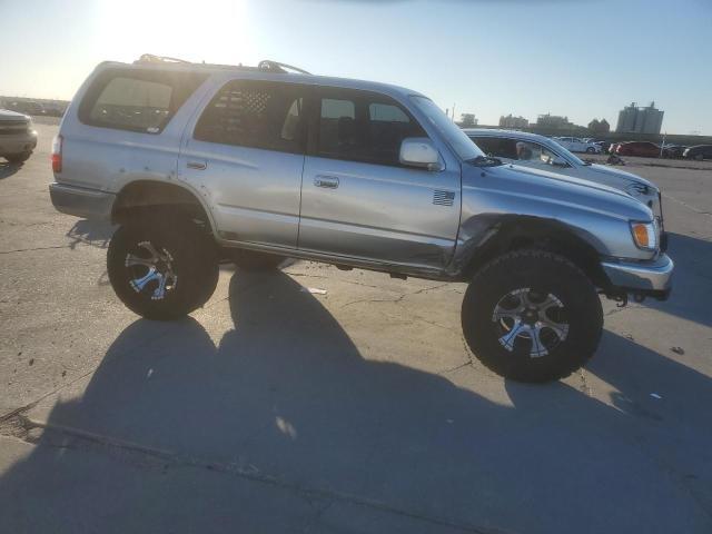 Toyota 4-Runner 2002 SR5