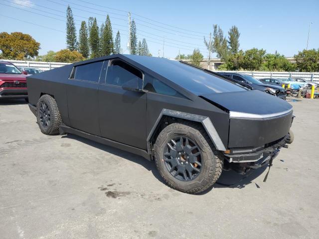 Tesla Cybertruck 2024 