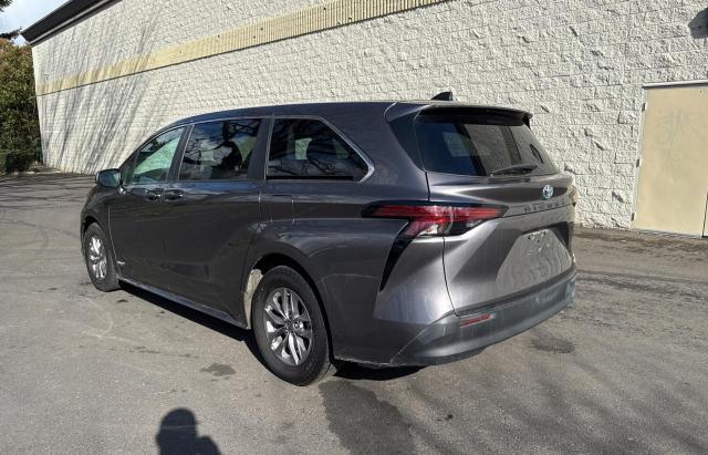 Toyota Sienna 2021 LE