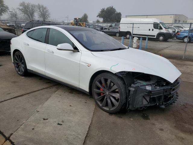 Tesla Model S 2015 