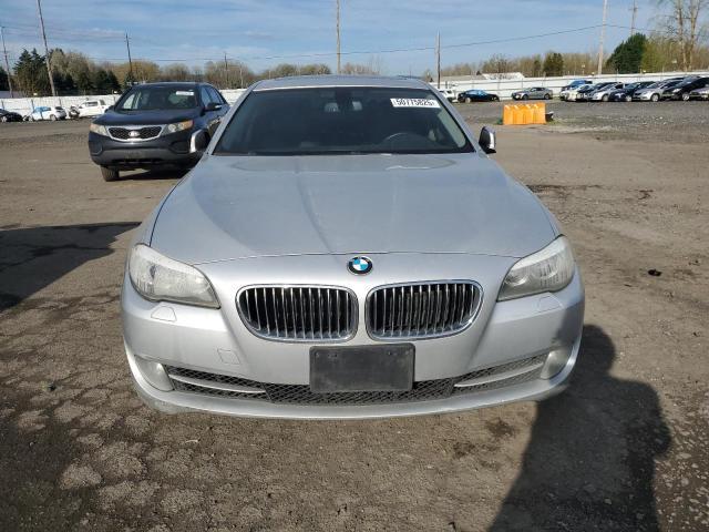 BMW 528xi 2013 5-Series