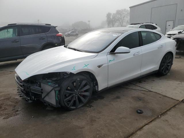 Tesla Model S 2015 