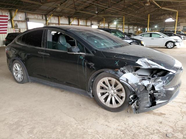 Tesla Model X 2018 