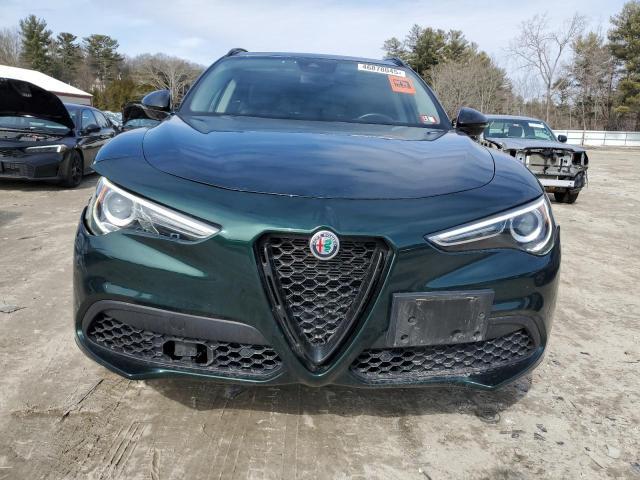Alfa Romeo Stelvio 2021 