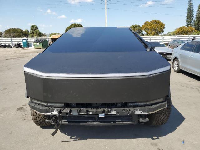Tesla Cybertruck 2024 