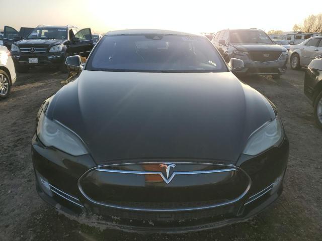 Tesla Model S 2016 