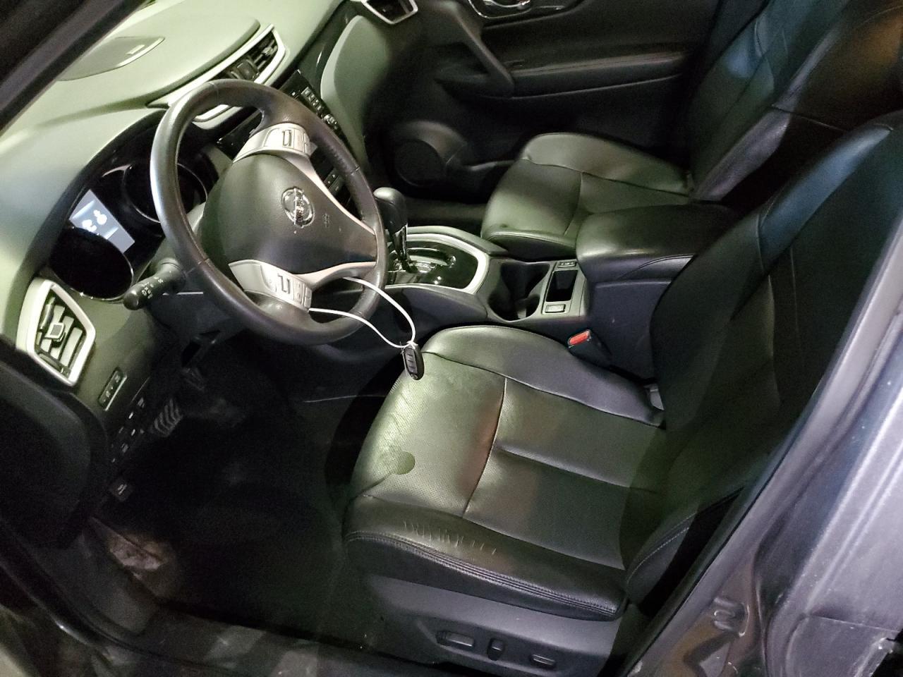 2016 NISSAN ROGUE