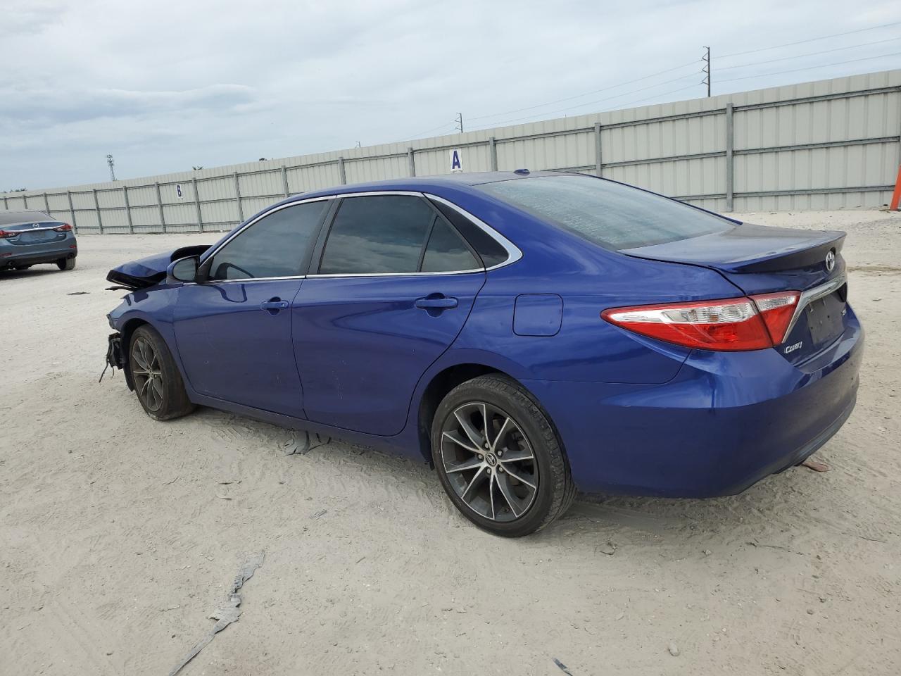 2015 TOYOTA CAMRY