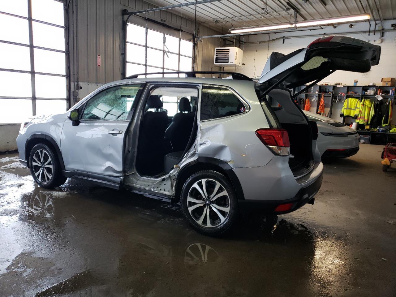 2021 SUBARU FORESTER