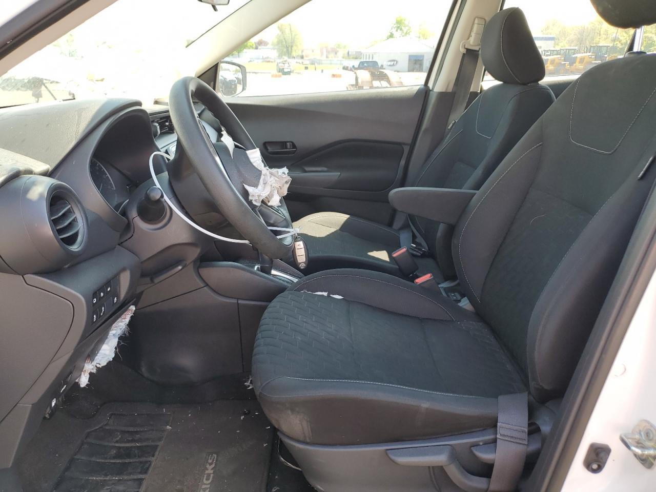 2021 NISSAN KICKS