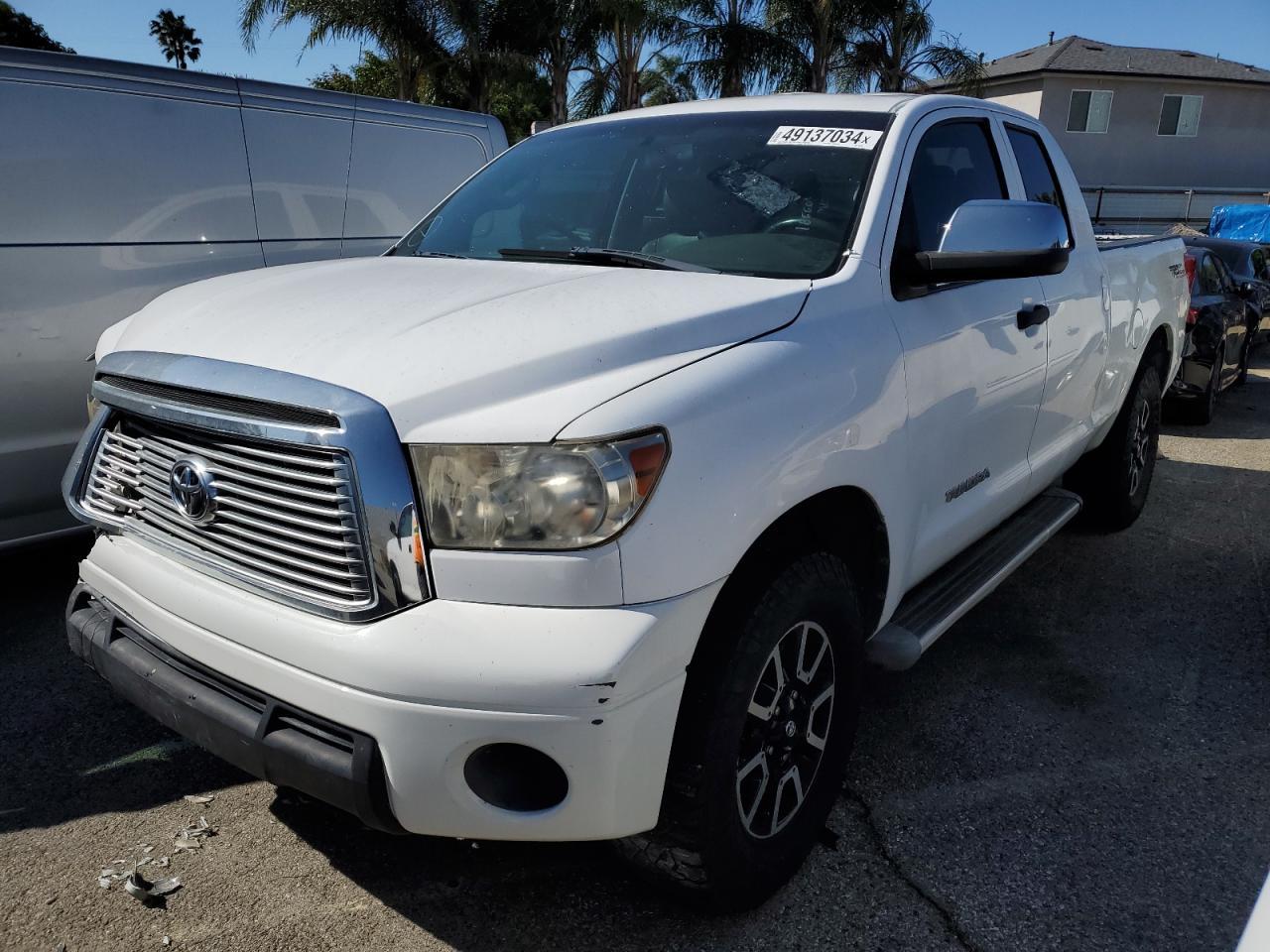 2011 TOYOTA TUNDRA