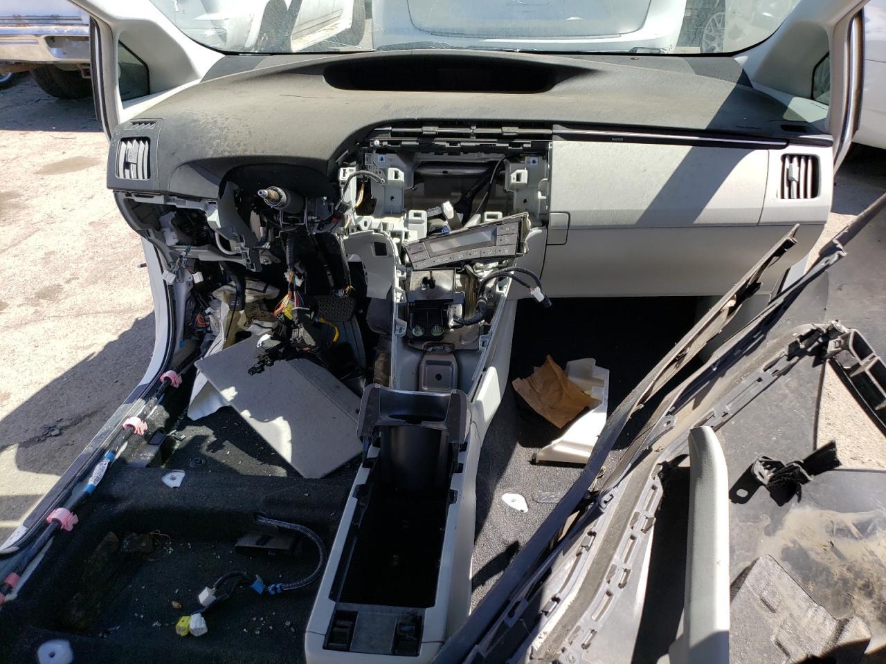 2013 TOYOTA PRIUS