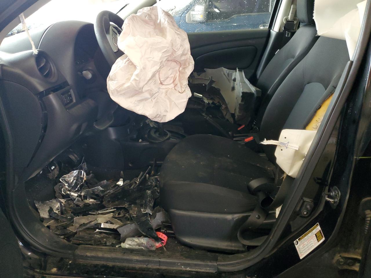 2018 NISSAN VERSA