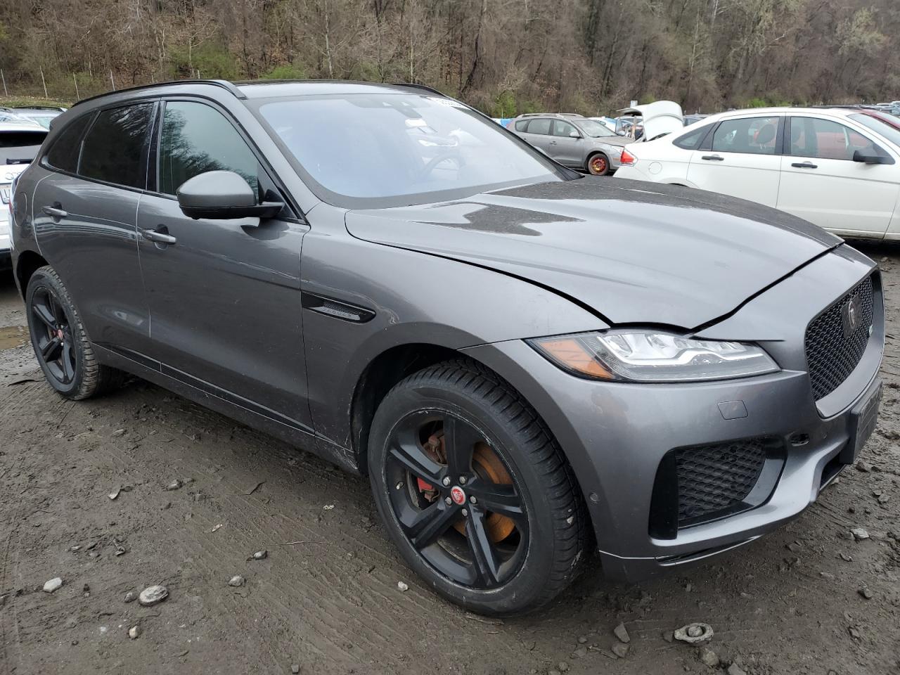 2019 JAGUAR F-Pace