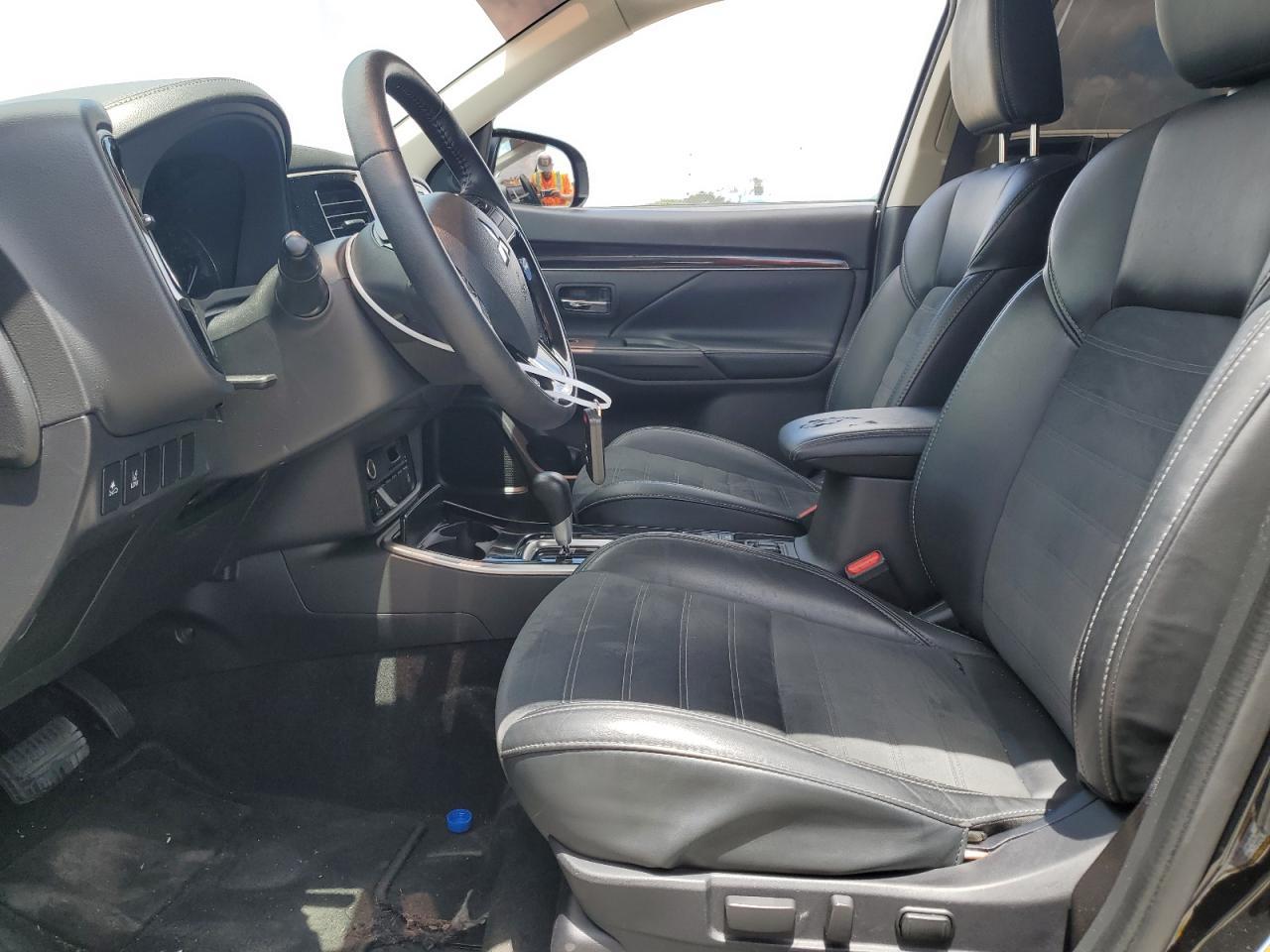 2020 MITSUBISHI outlander