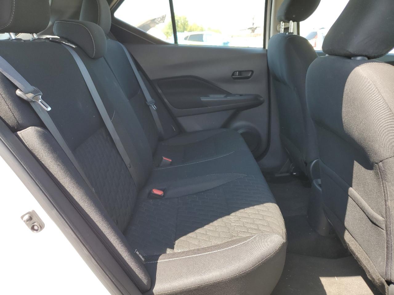 2021 NISSAN KICKS