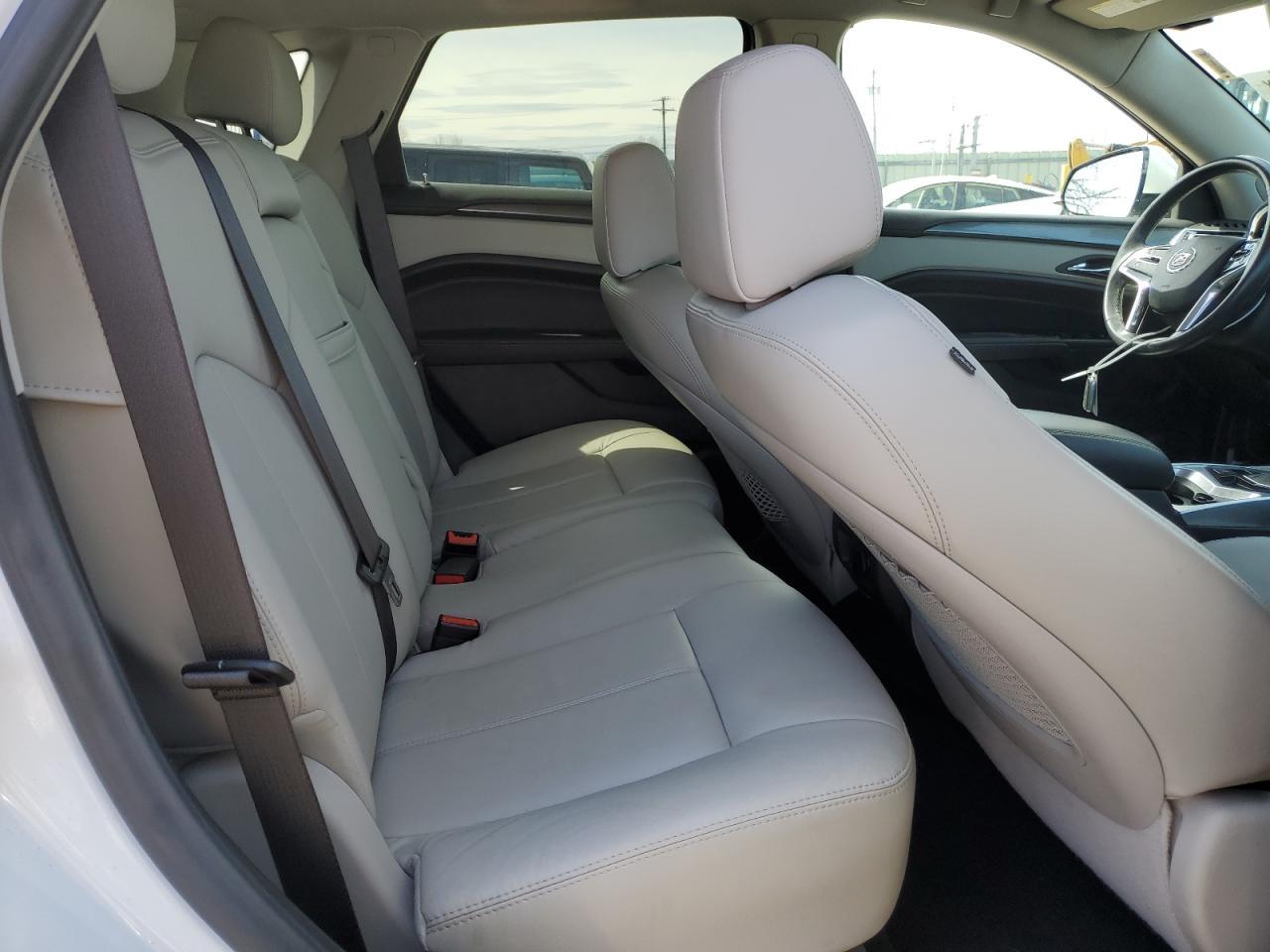 2016 CADILLAC SRX