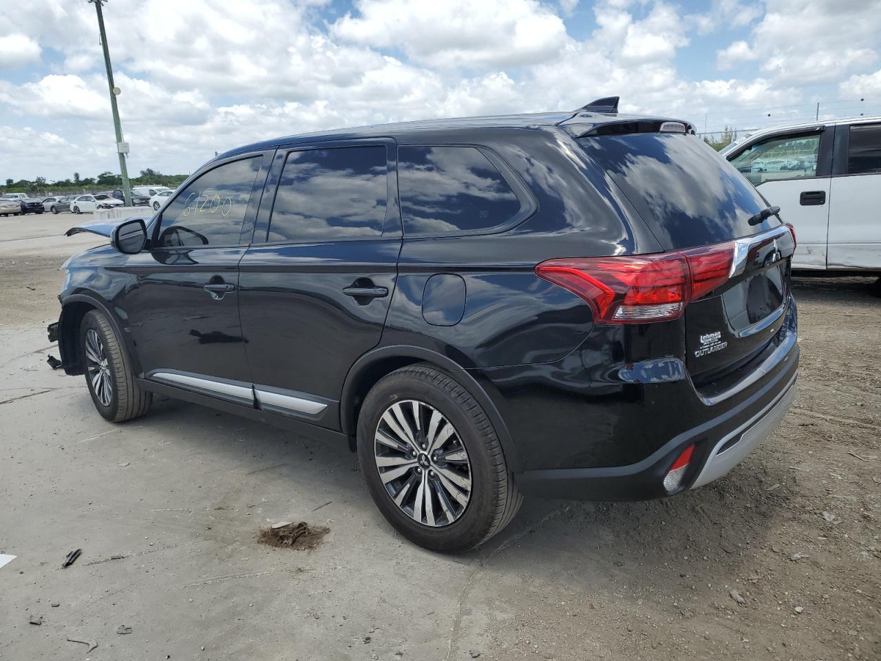 2020 MITSUBISHI outlander