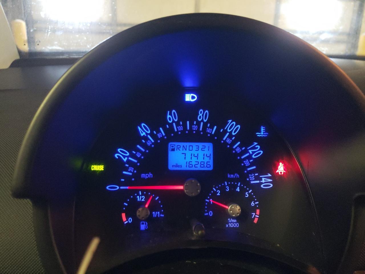 2004 VOLKSWAGEN Beetle