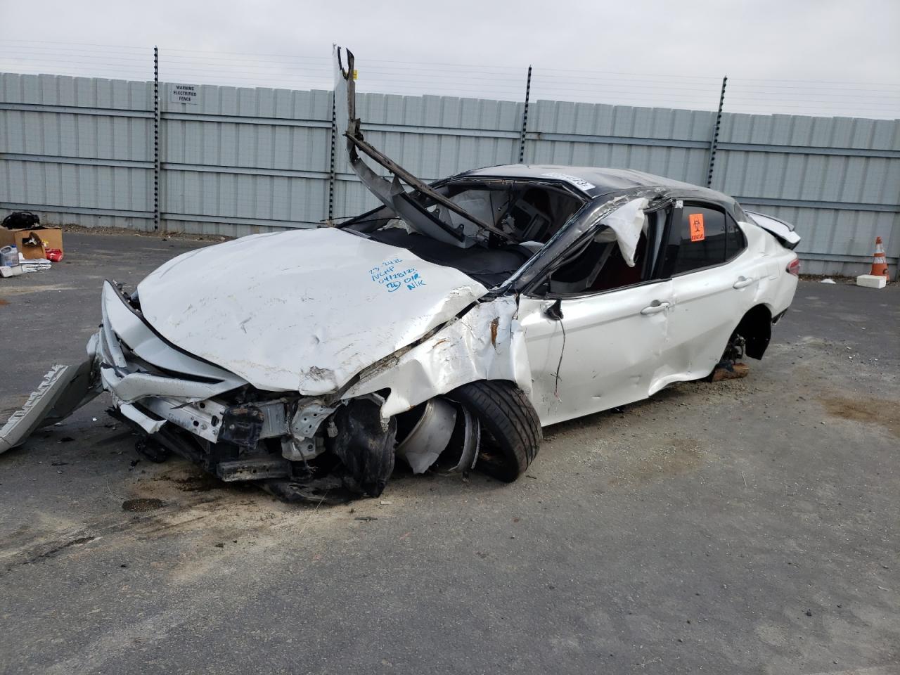2018 TOYOTA CAMRY