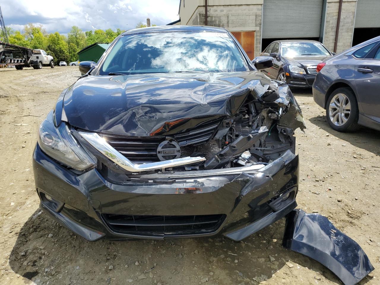 2017 NISSAN ALTIMA