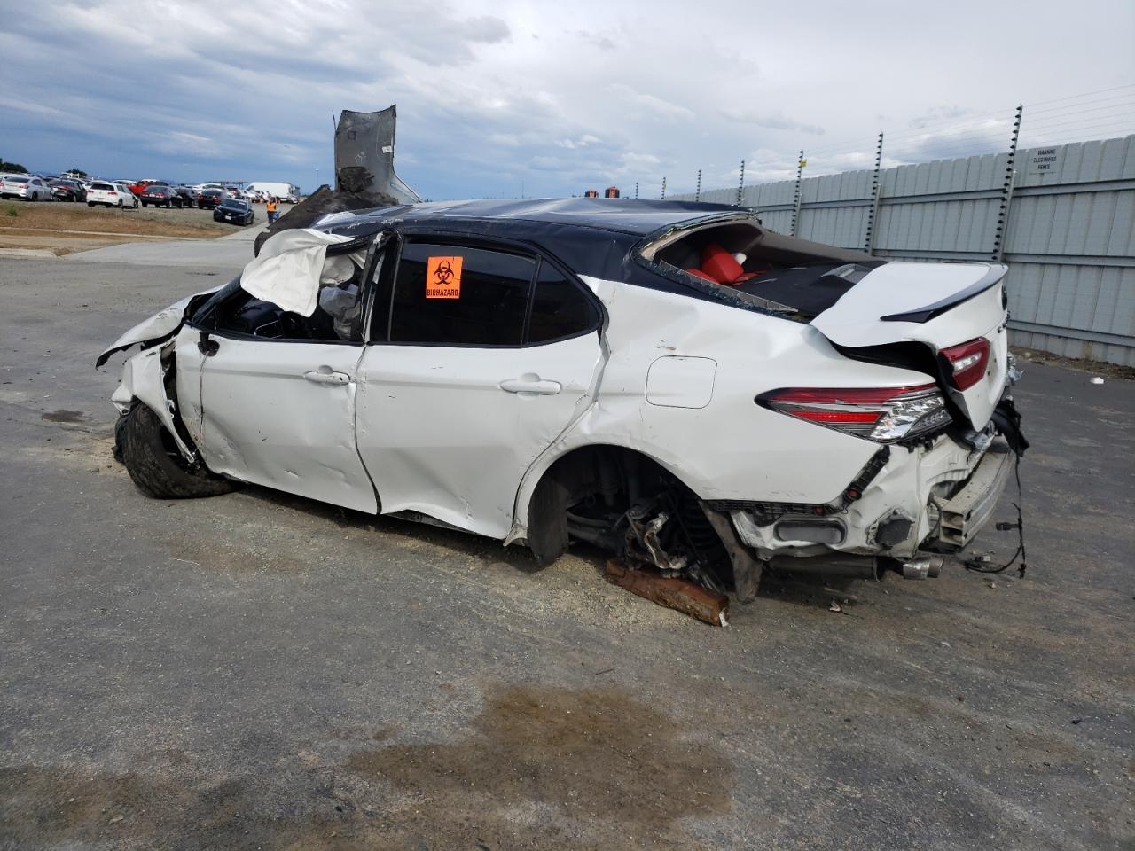 2018 TOYOTA CAMRY
