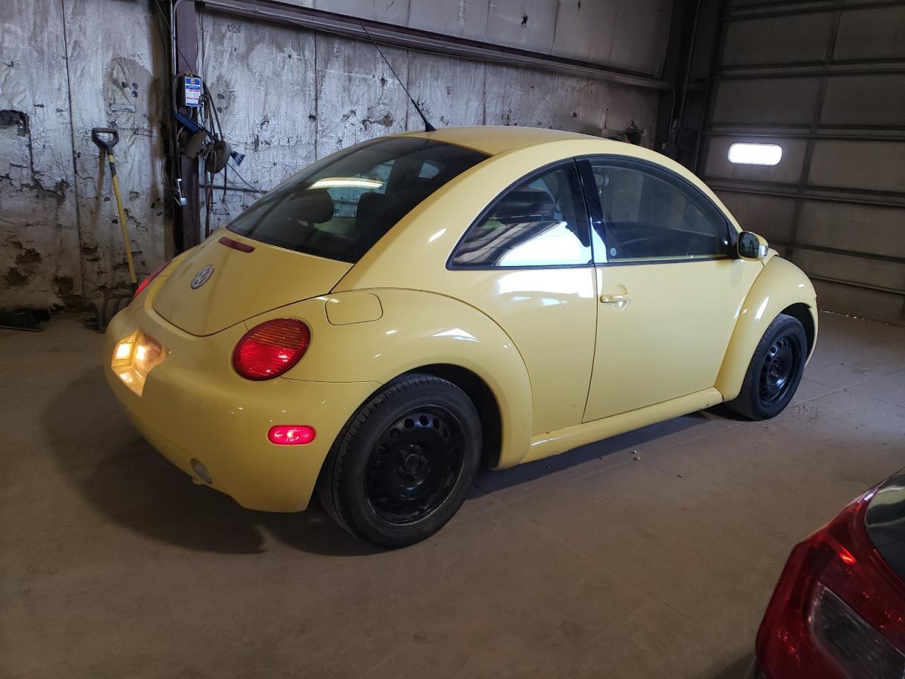 2004 VOLKSWAGEN Beetle