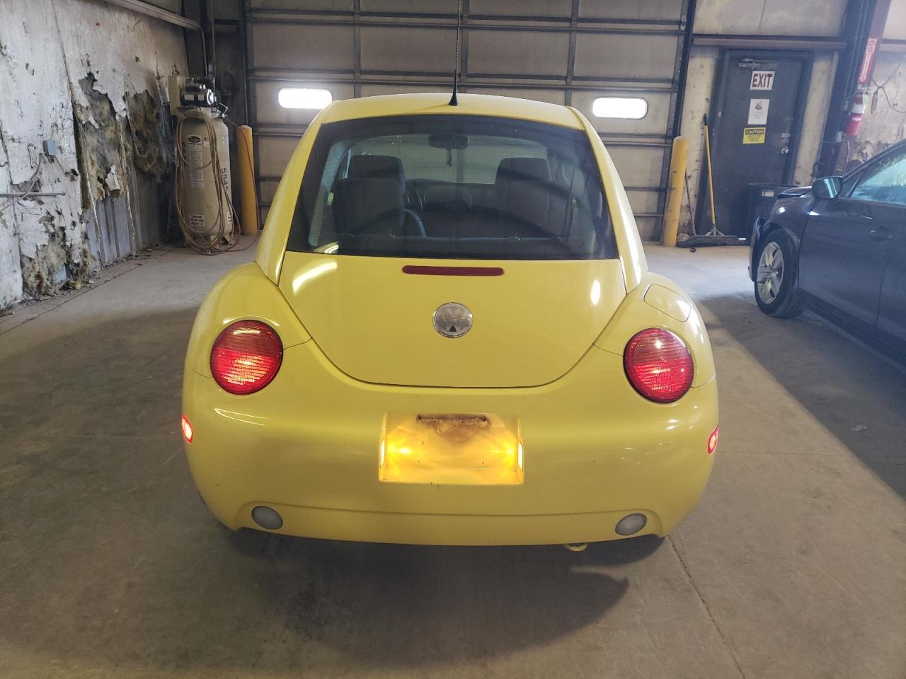 2004 VOLKSWAGEN Beetle