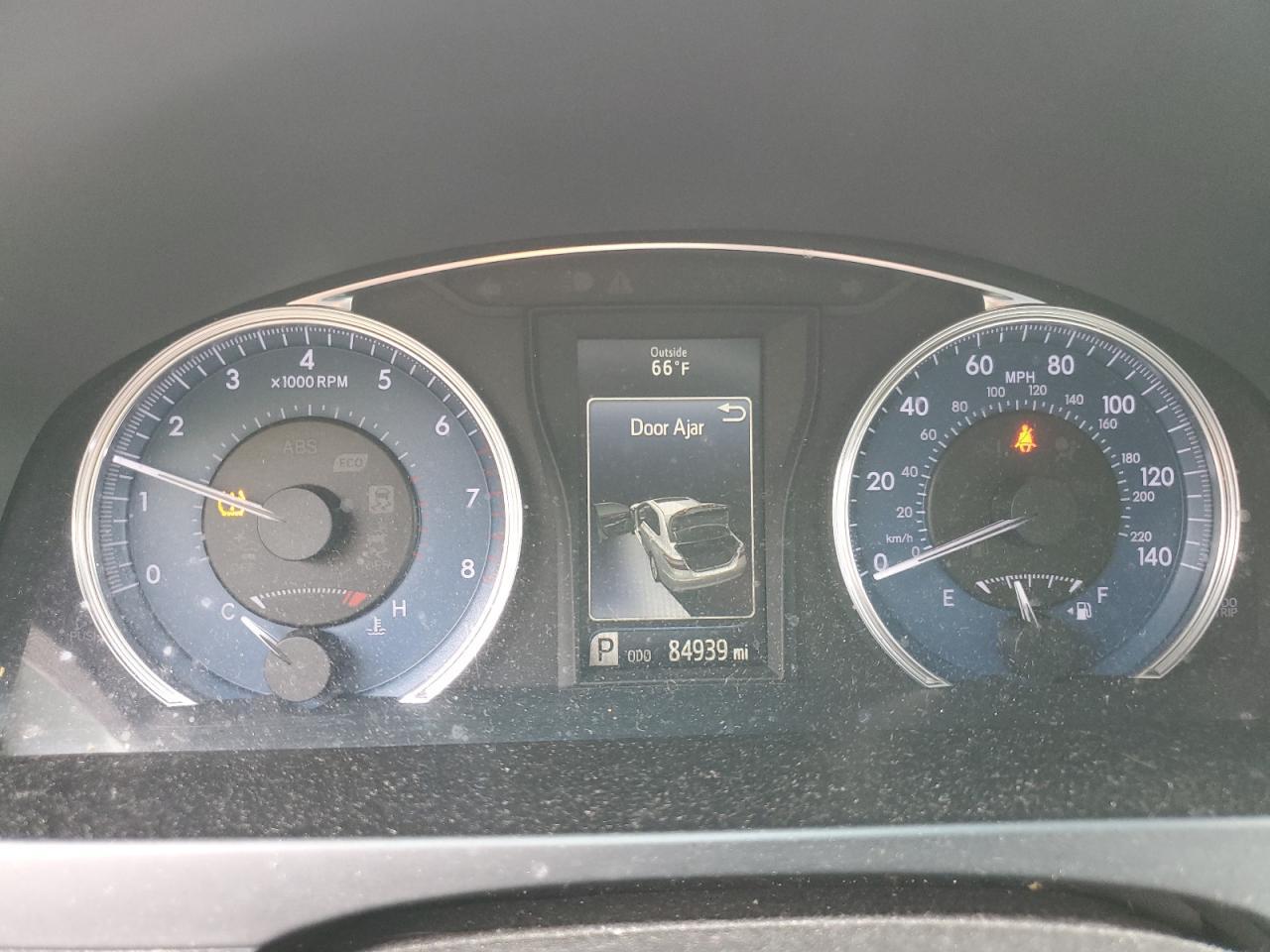 2016 TOYOTA CAMRY