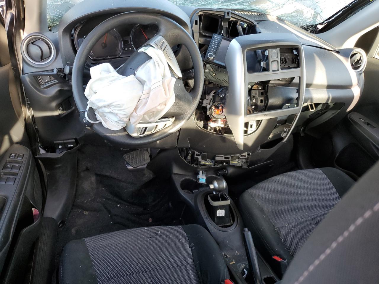 2019 NISSAN VERSA