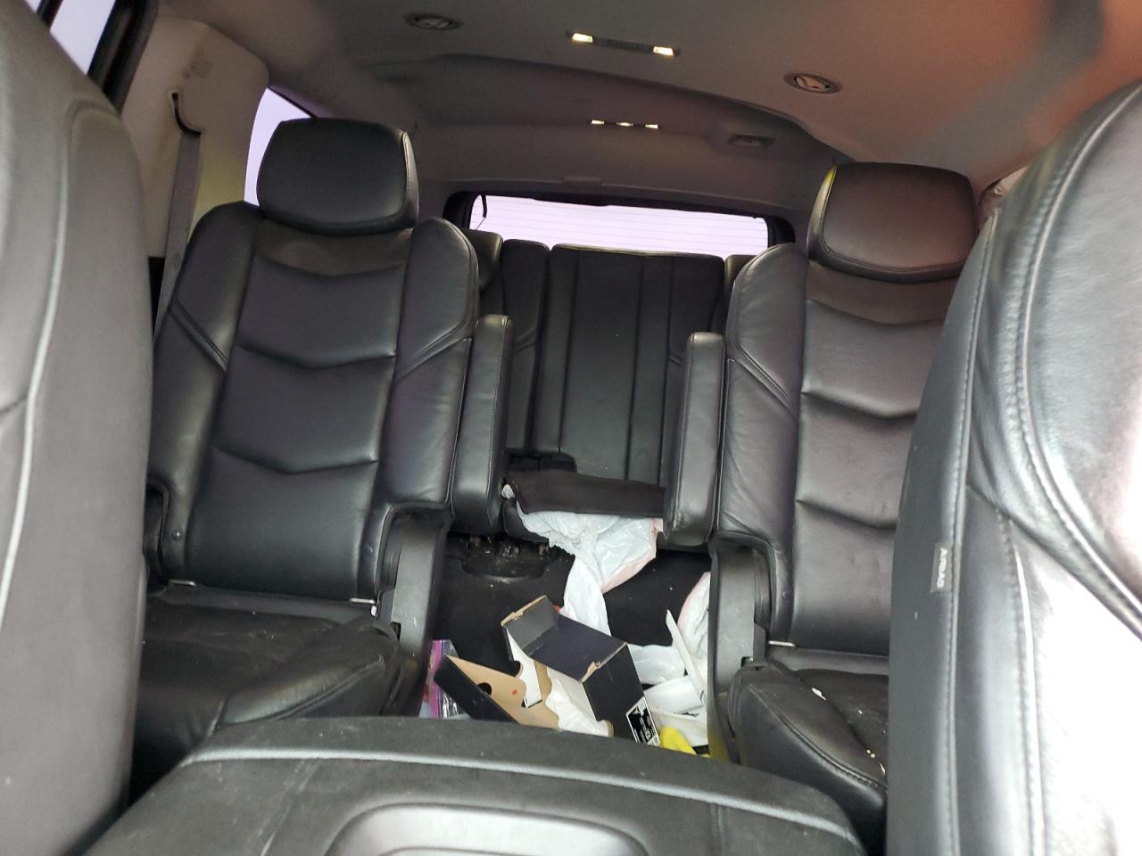 2016 CADILLAC ESCALADE