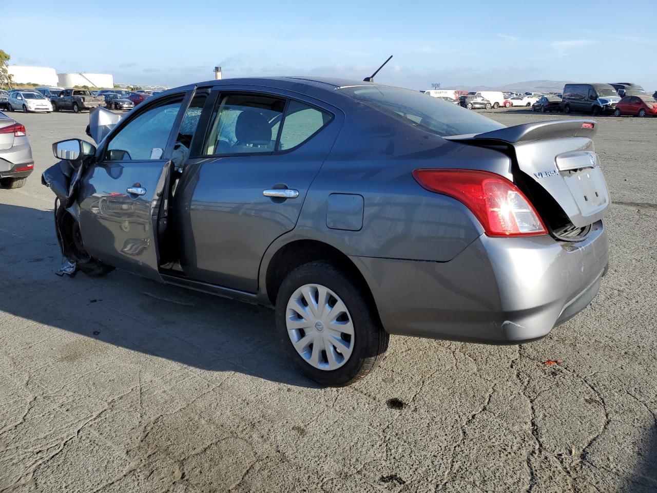 2019 NISSAN VERSA