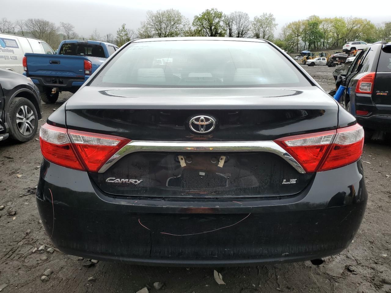 2016 TOYOTA CAMRY