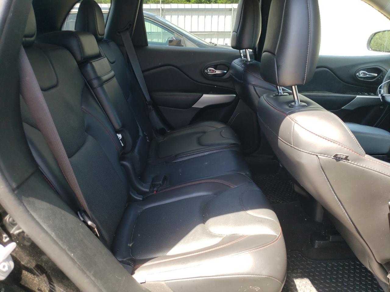 2018 JEEP CHEROKEE