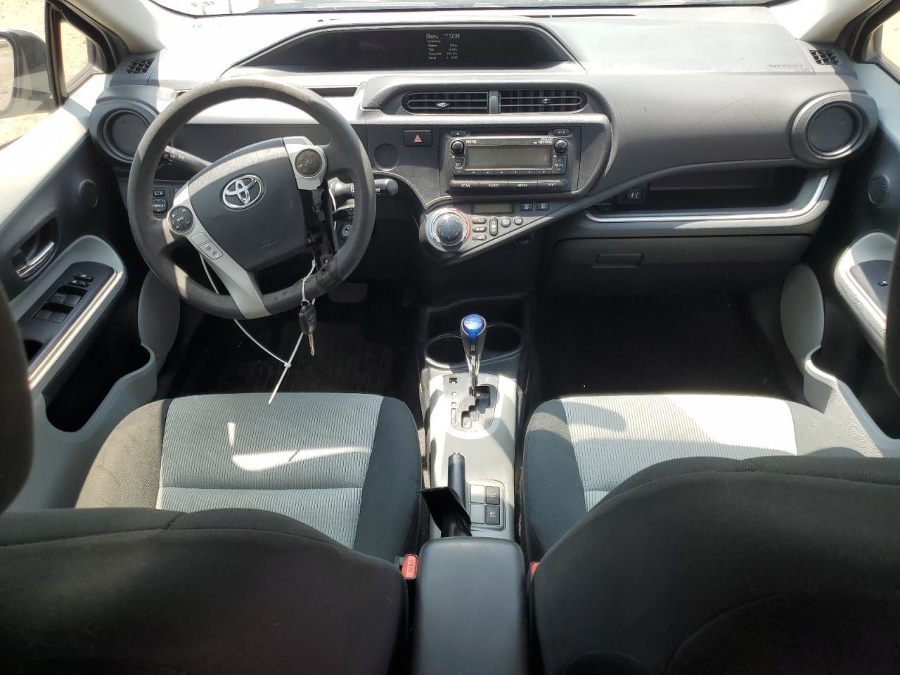 2014 TOYOTA PRIUS
