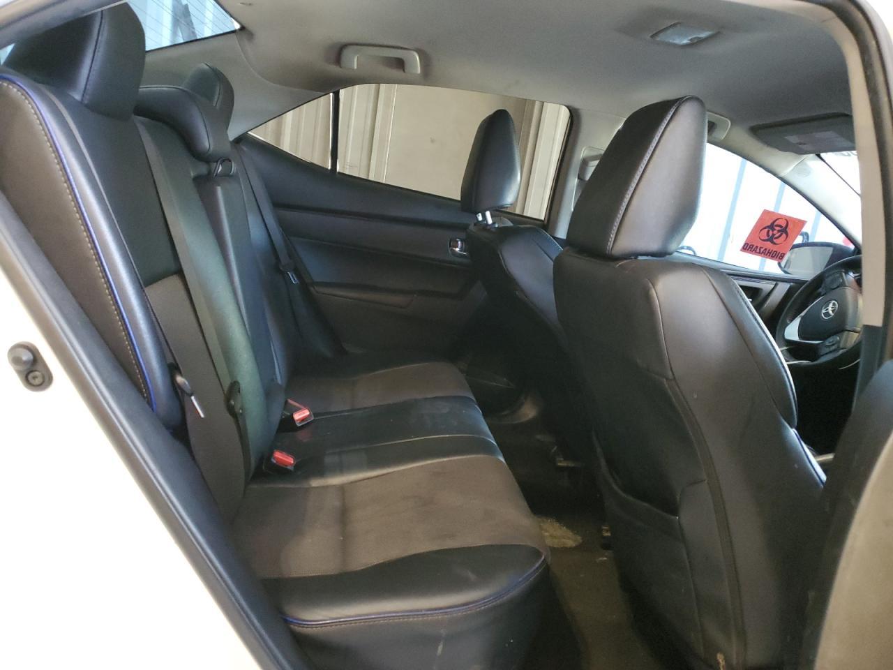 2017 TOYOTA COROLLA