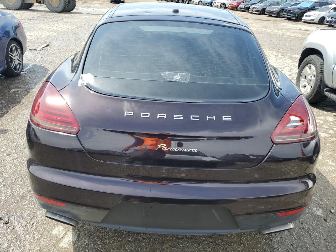 2015 PORSCHE Panamera
