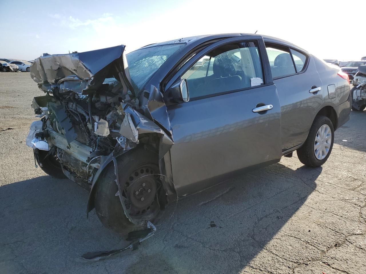 2019 NISSAN VERSA