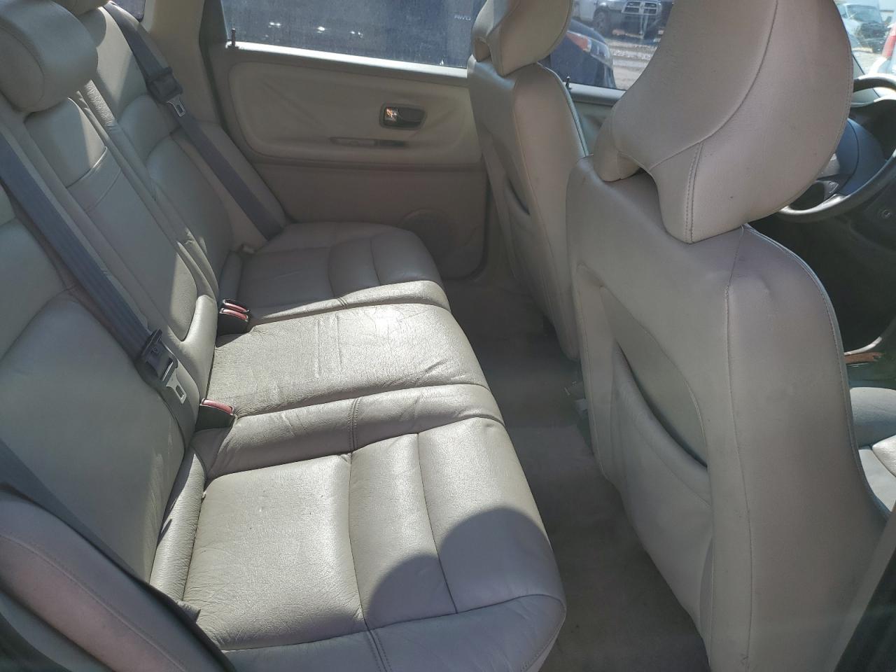 1999 VOLVO V70