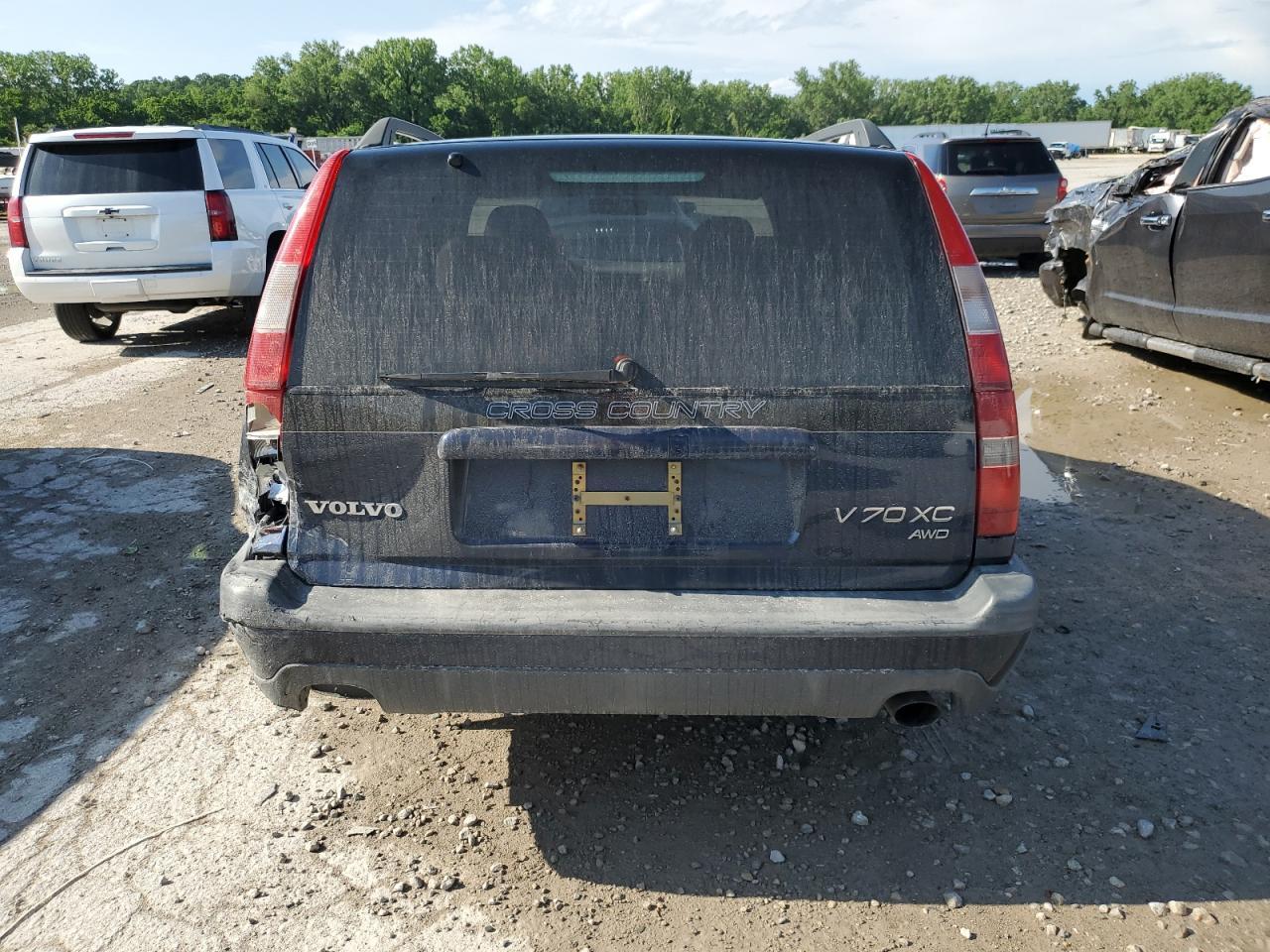 1999 VOLVO V70