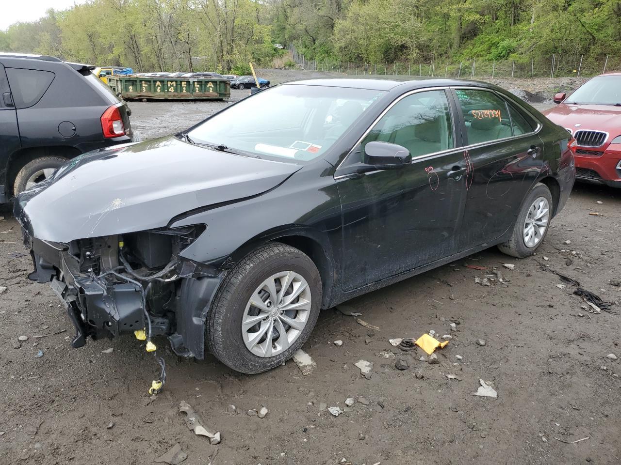 2016 TOYOTA CAMRY