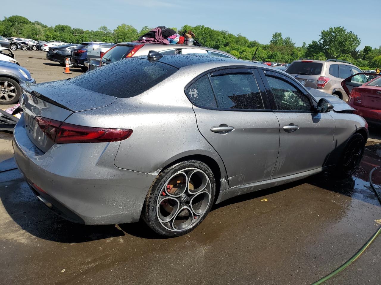 2020 ALFA ROMEO Giulia