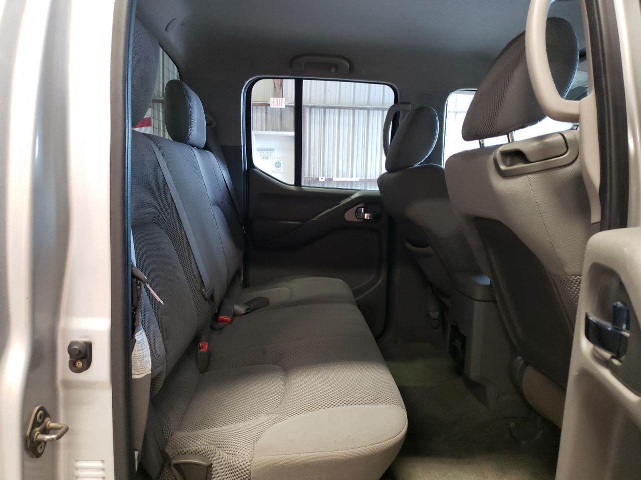 2010 NISSAN Frontier