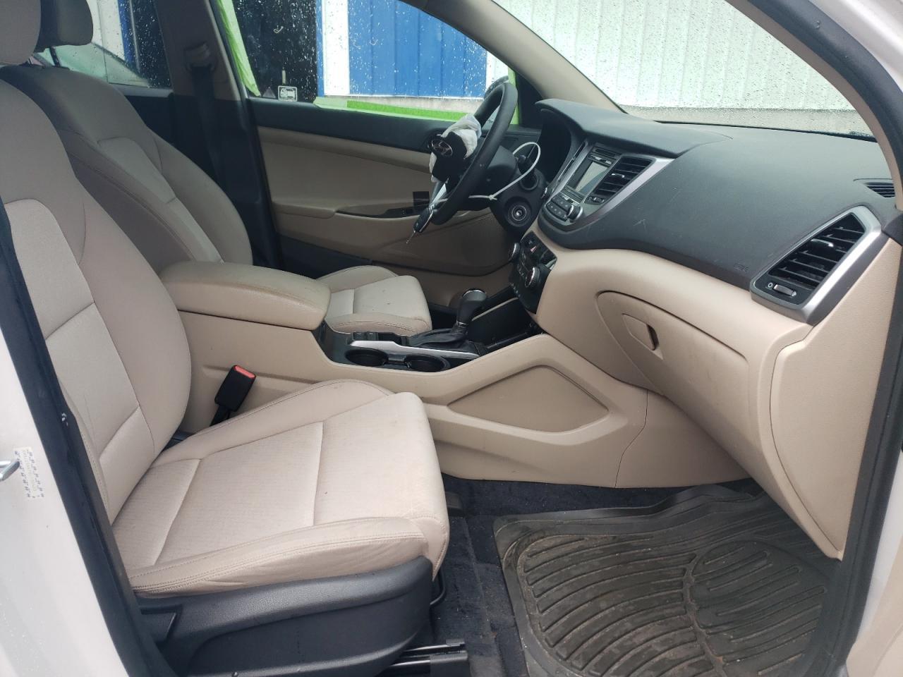 2016 HYUNDAI TUCSON