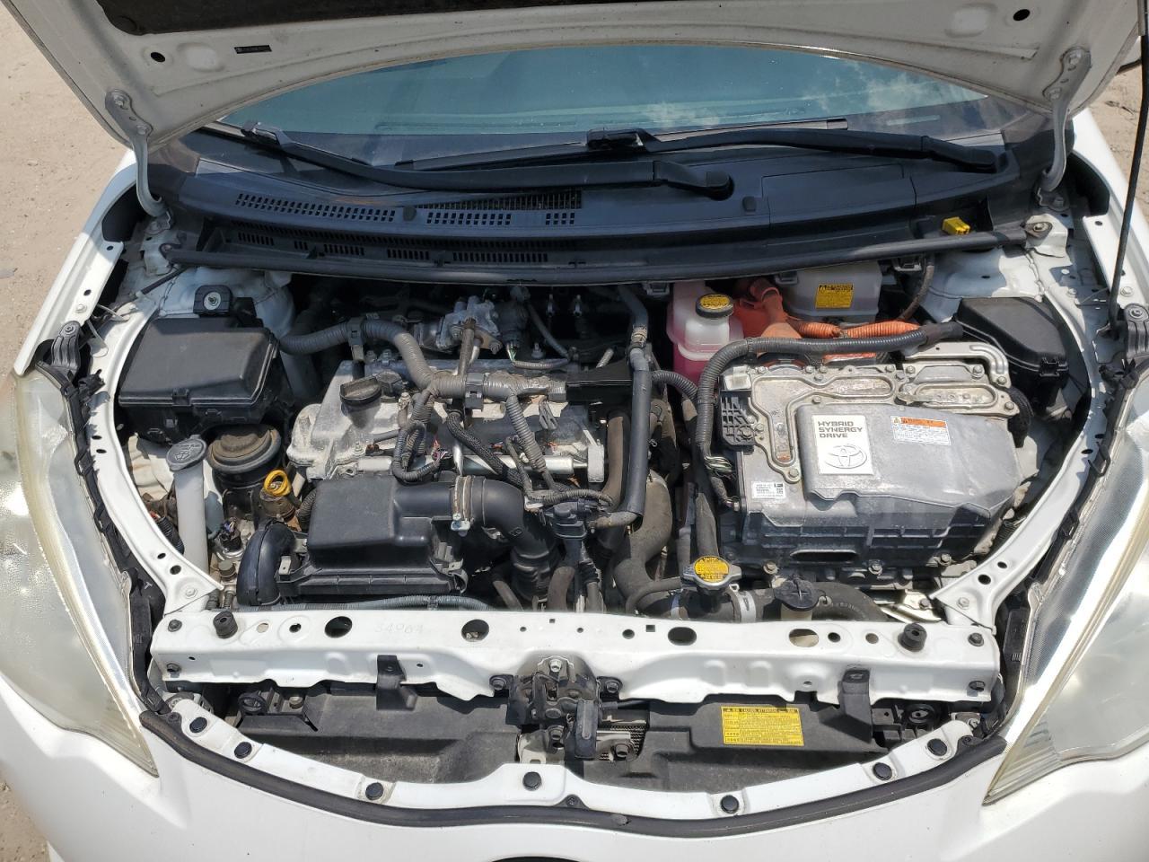 2014 TOYOTA PRIUS